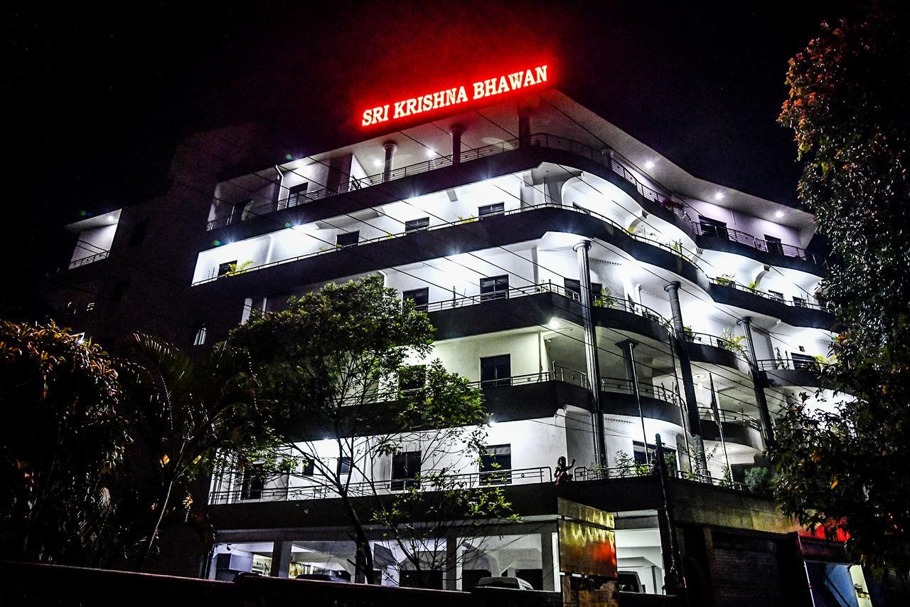 Sri Krishna Bhavan Hotel ฮัตตอน ภายนอก รูปภาพ